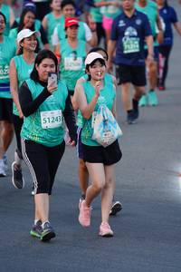 BIB: 029, 51243
                            <button type="button" onclick="openModal(10525254)" class="btn btn-primary btn-sm float-right btn-popup" data-toggle="modal" data-target=".modal-high-quality">
                        <i class="fas fa-shopping-cart"></i> Add to Cart
                    </button>
                                            <button type="button" onclick="isThisMe(10525254, true)" class="btn btn-success btn-sm float-right btn-popup btn-isme hidden" data-toggle="tooltip" data-placement="bottom" title="นี่คือรูปของคุณใช่ไหม คลิกที่นี่เพื่อเอาเข้าอัลบั้ม">
                        <i class="fas fa-plus"></i> Add to album
                    </button>
                    <button type="button" onclick="isThisMe(10525254, false)" class="btn btn-warning btn-sm float-right btn-popup btn-isnotme hidden">
                        <i class="fas fa-ban"></i> Remove from album
                    </button>